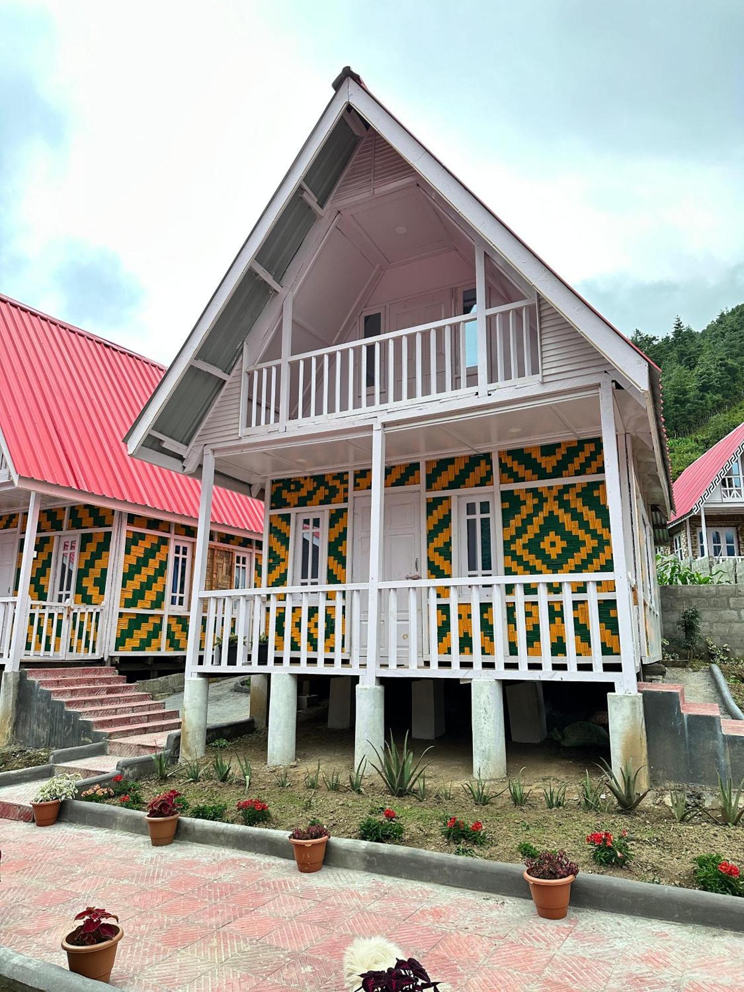 Апартаменты Brokpa Estate Dirang Экстерьер фото
